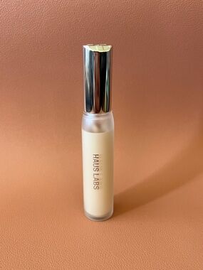 Haus Labs Triclone Skin Tech Concealer 01 Fair Neutral new
